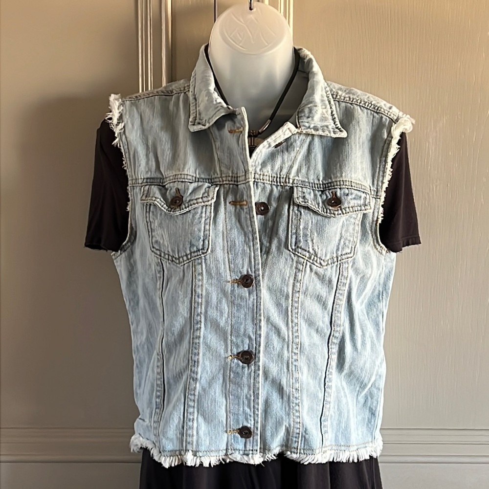 Anna-Kaci Distressed Denim Vest Sz ~> Large